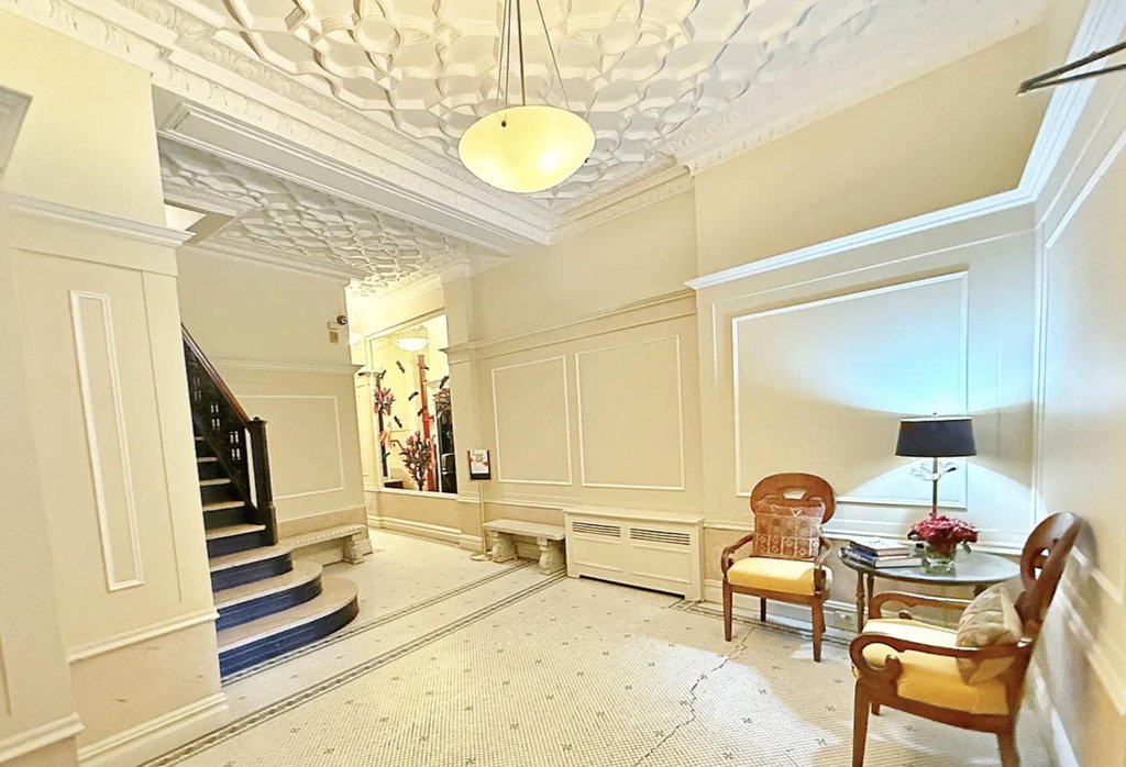 207-215 West 98th Street, Unit 3AA