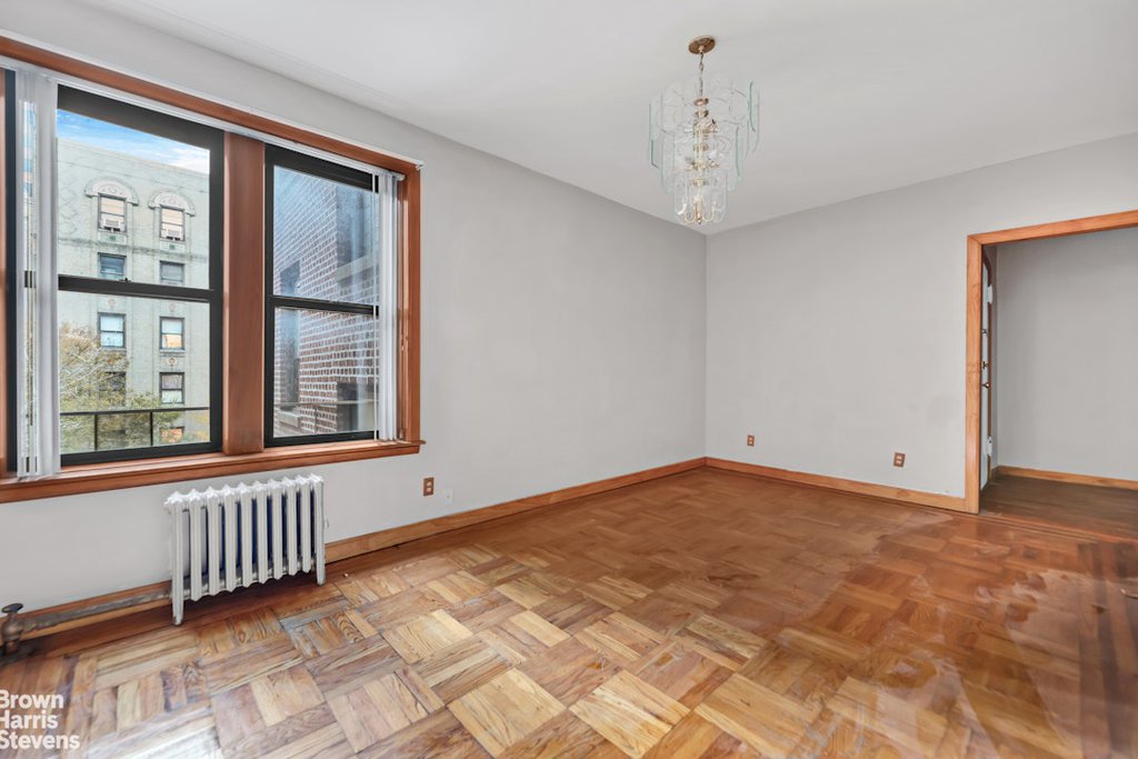 828 Gerard Avenue, Unit 2E photo 3