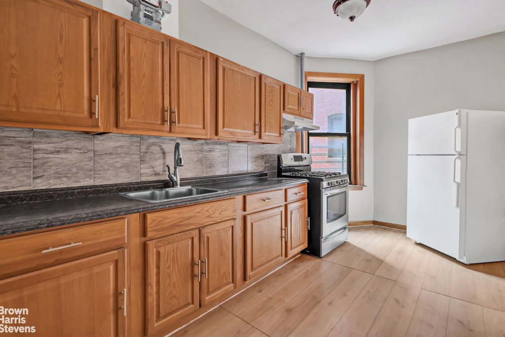 828 Gerard Avenue, Unit 2E photo 7