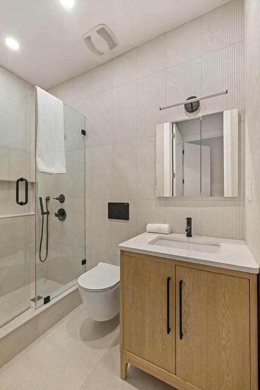 1230 Putnam Avenue, Unit 3 photo 9