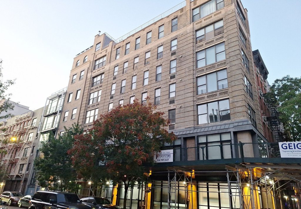 209 East 2nd Street, Unit 6