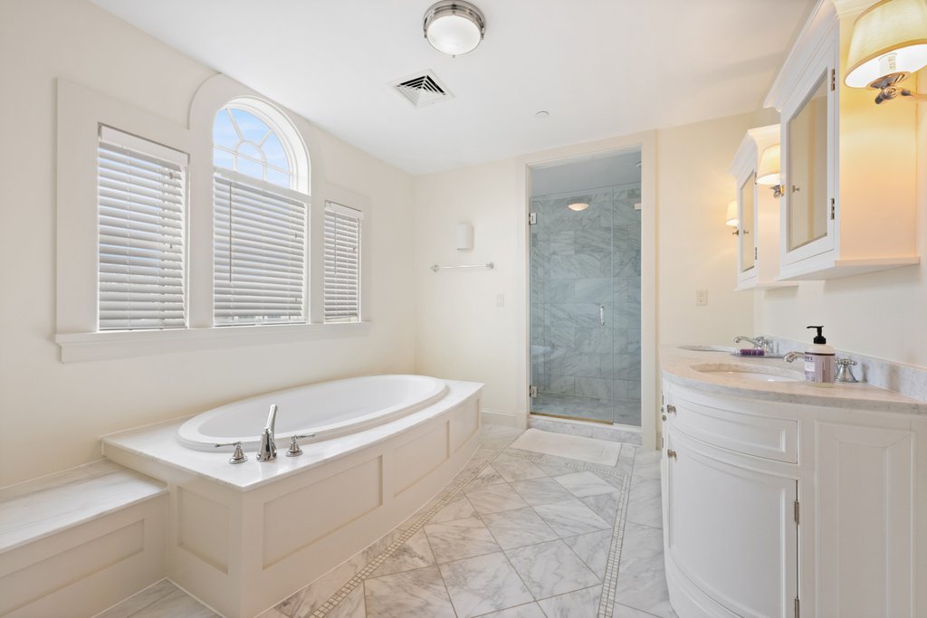 5041 Goodridge Avenue, Unit 1 photo 20