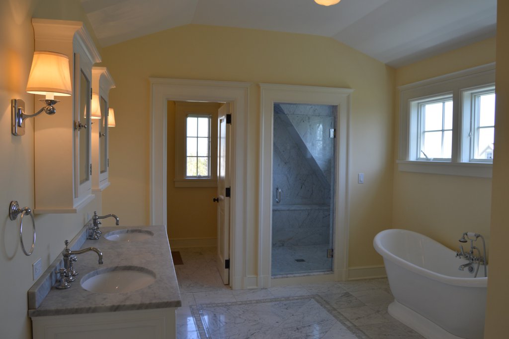 5020 Grosvenor Avenue, Unit 1 photo 5