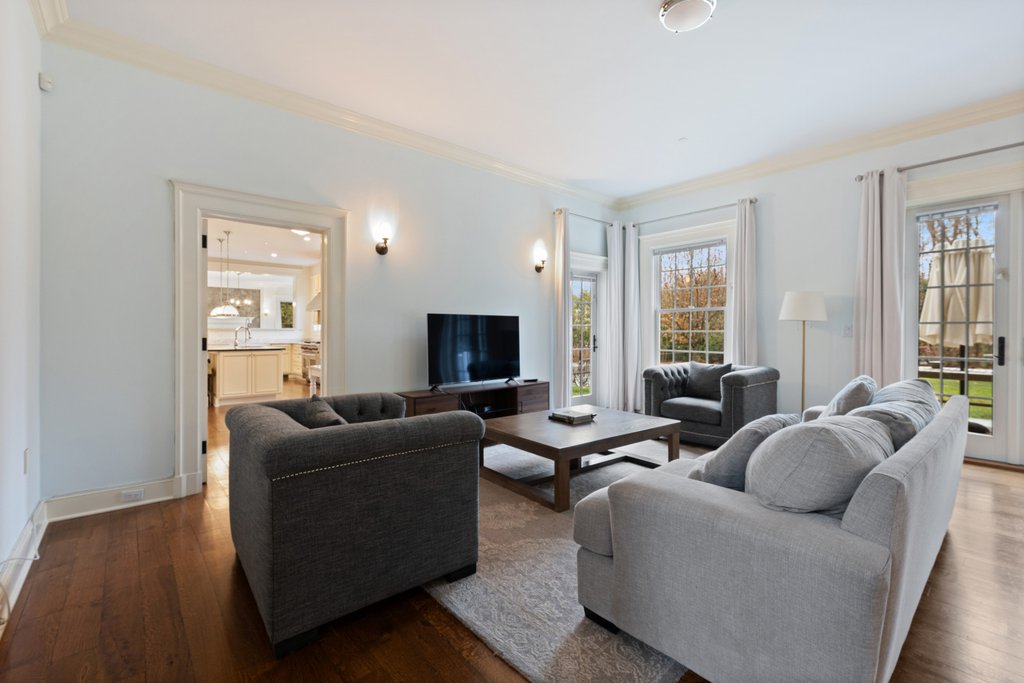 5020 Grosvenor Avenue, Unit 1 photo 17