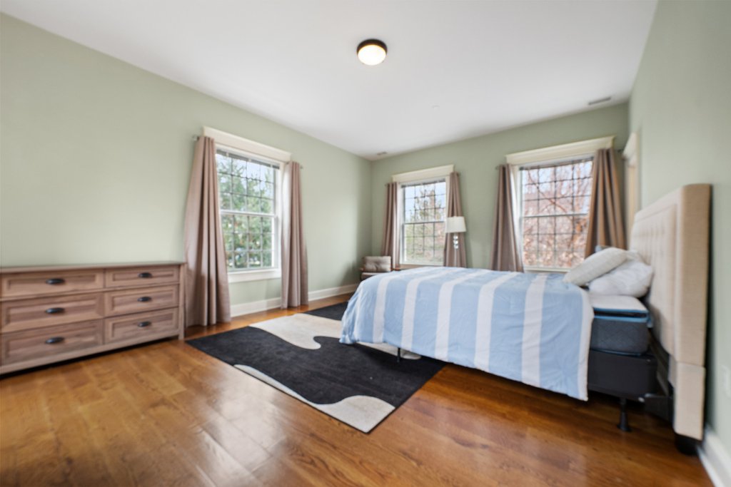 5020 Grosvenor Avenue, Unit 1 photo 24