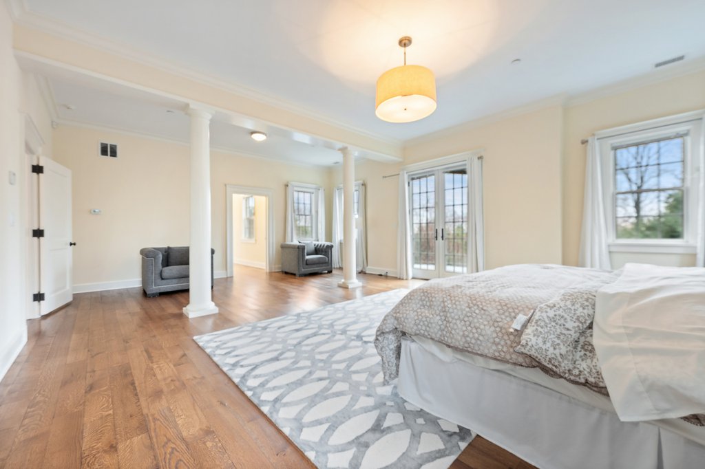 5020 Grosvenor Avenue, Unit 1 photo 27