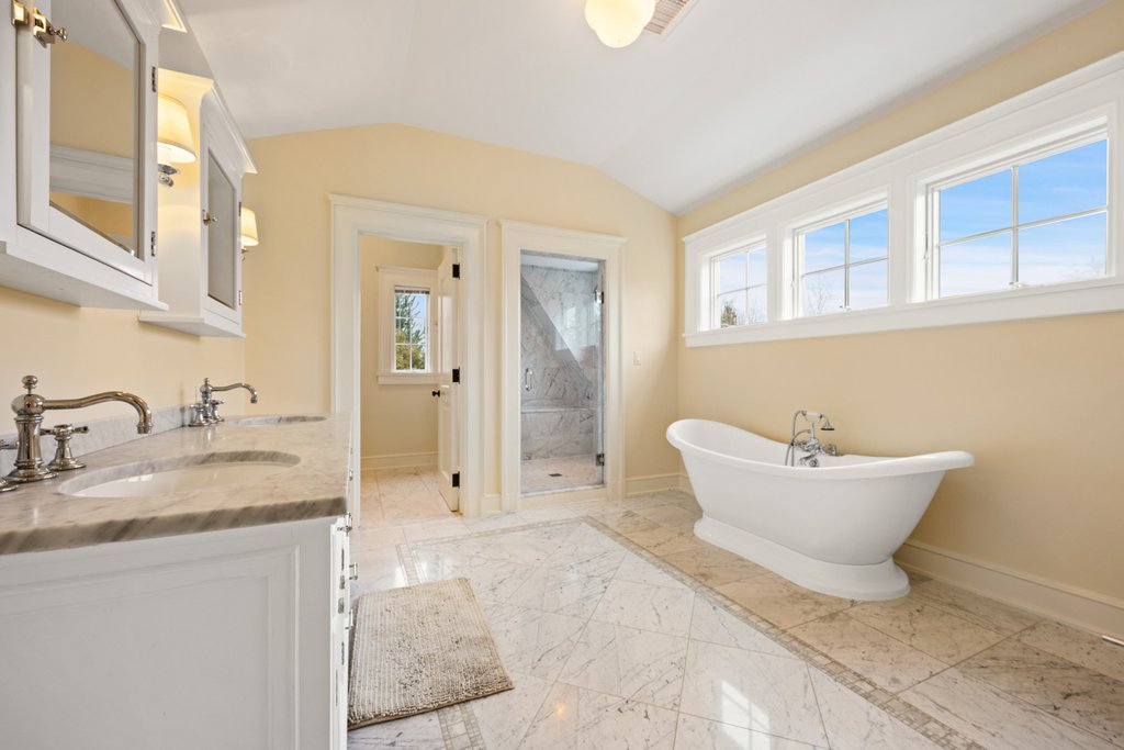5020 Grosvenor Avenue, Unit 1 photo 29