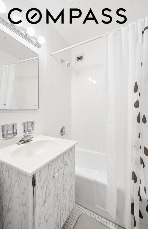555 Main Street, Unit 512 photo 12