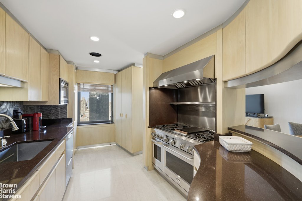 425 East 58th Street, Unit 33D photo 7