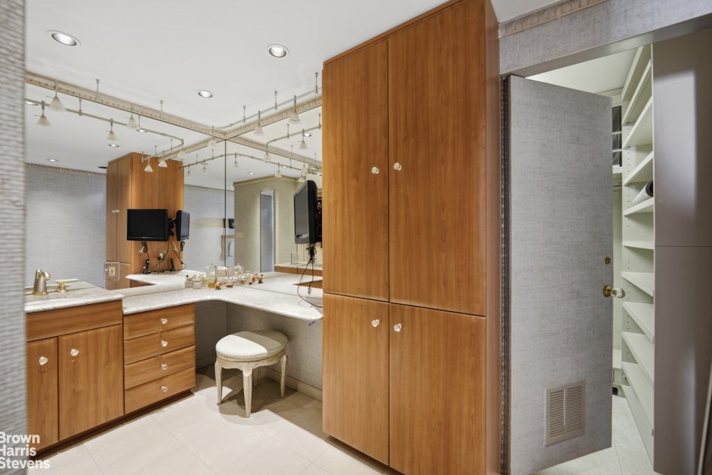 425 East 58th Street, Unit 33D photo 11