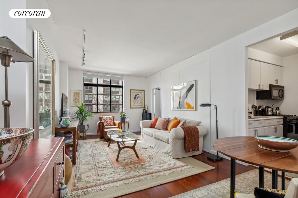 350 Albany Street, Unit 4R photo 2