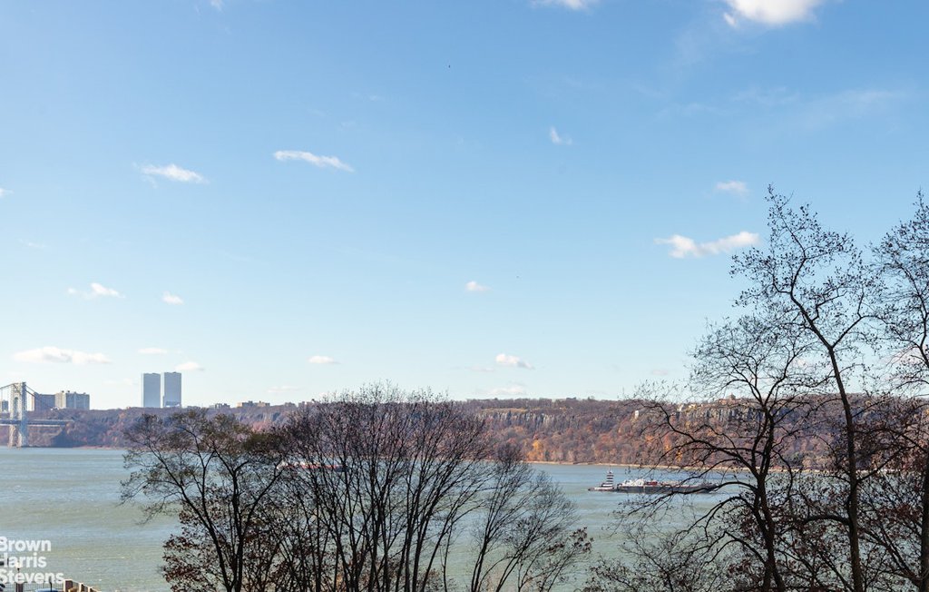 2621 Palisade avenue, Unit 4J