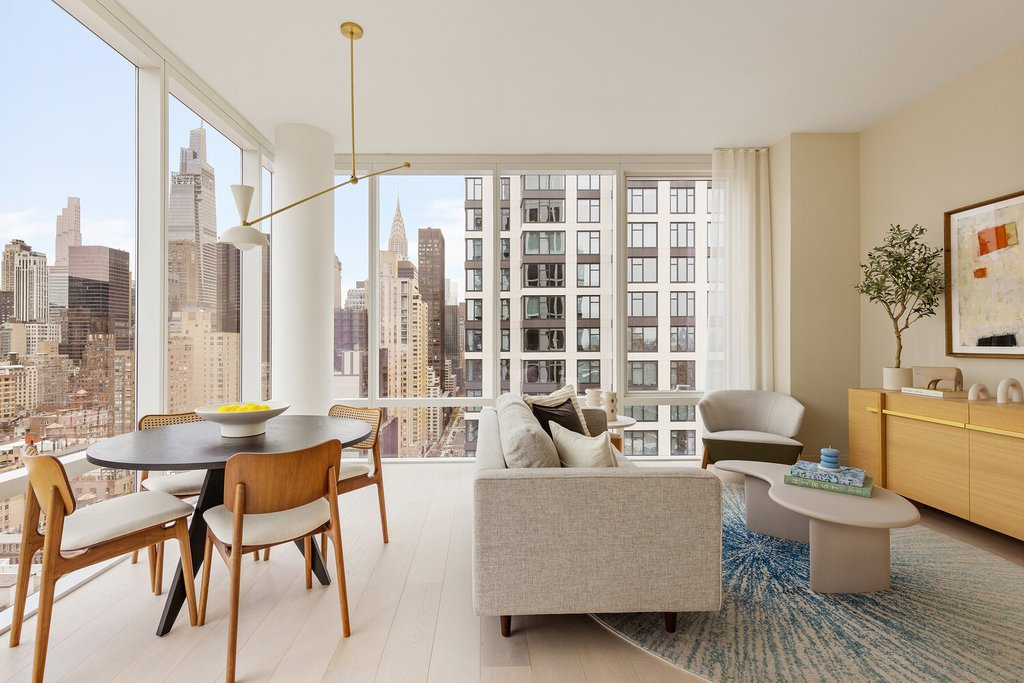 501 Third Avenue, Unit 18D