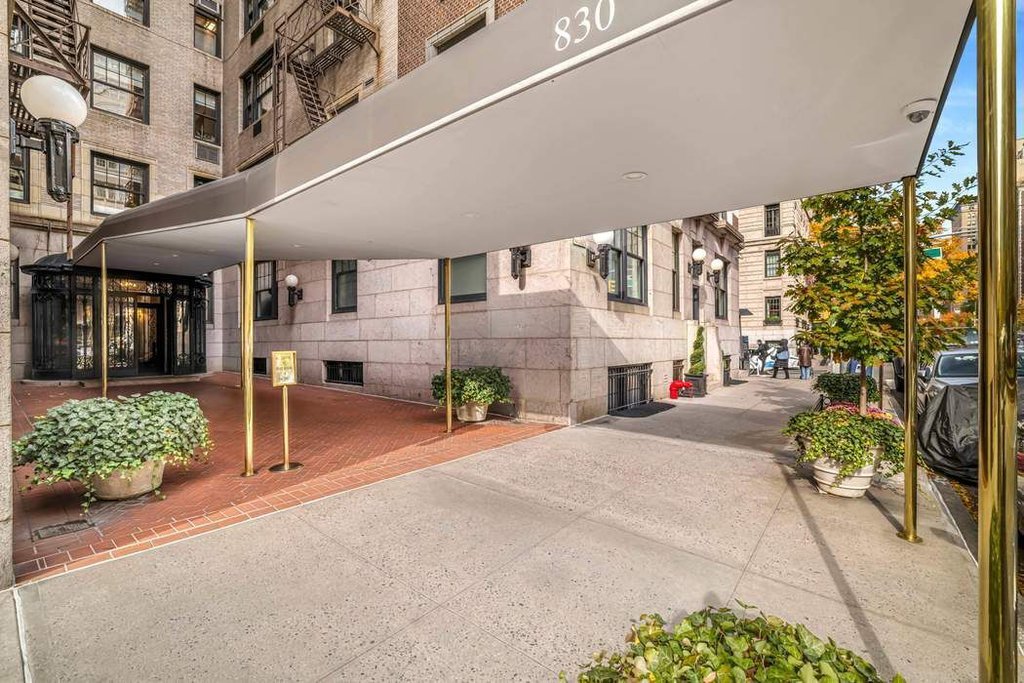 830 Park Avenue, Unit 5/6C photo 18