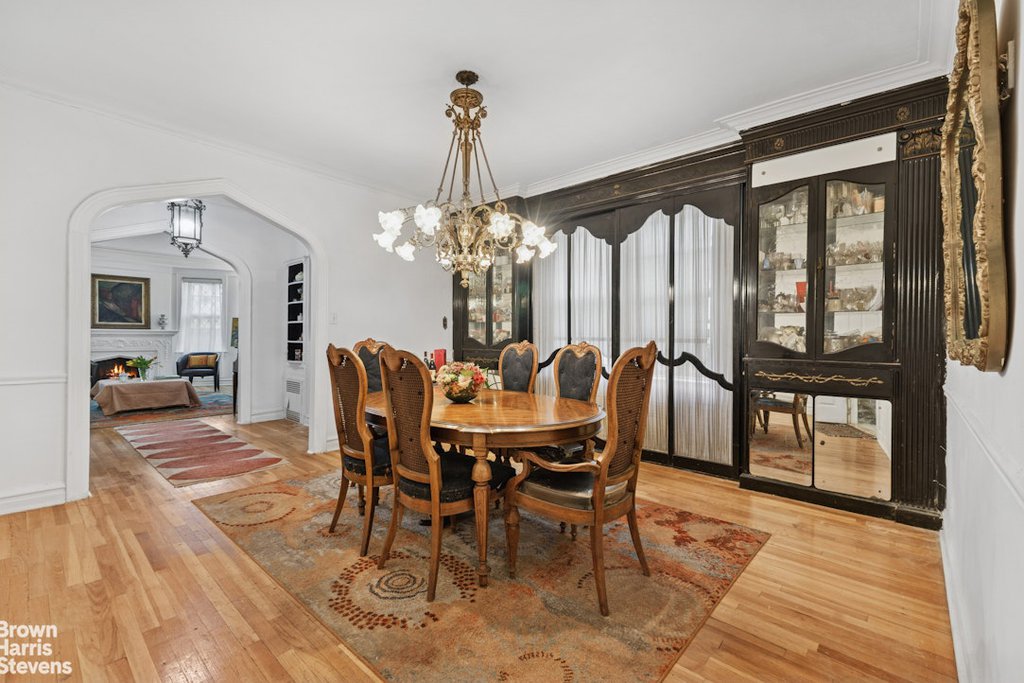 1702 East 28th Street – For Sale photo 3