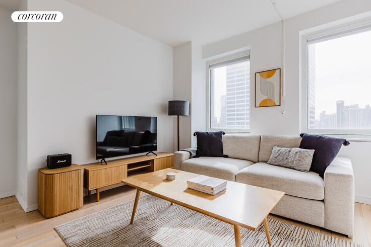 70 West 45th Street, Unit 33C