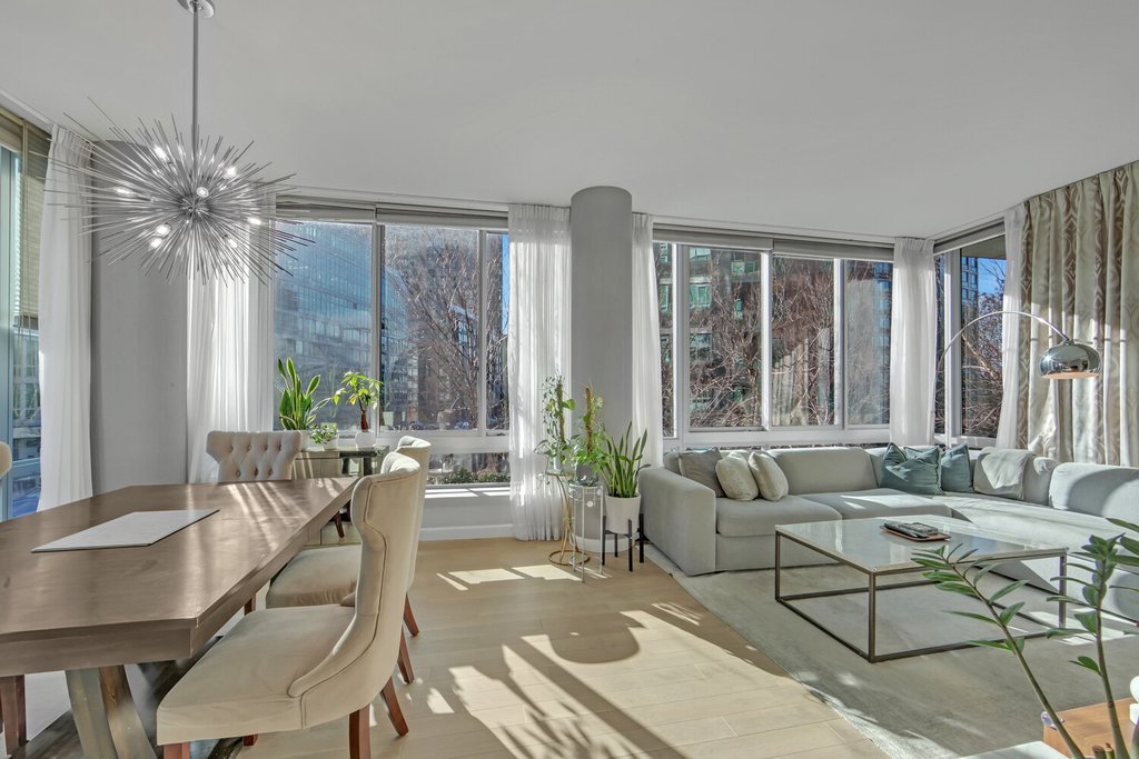 46-30 Center Boulevard, Unit 211 photo 4