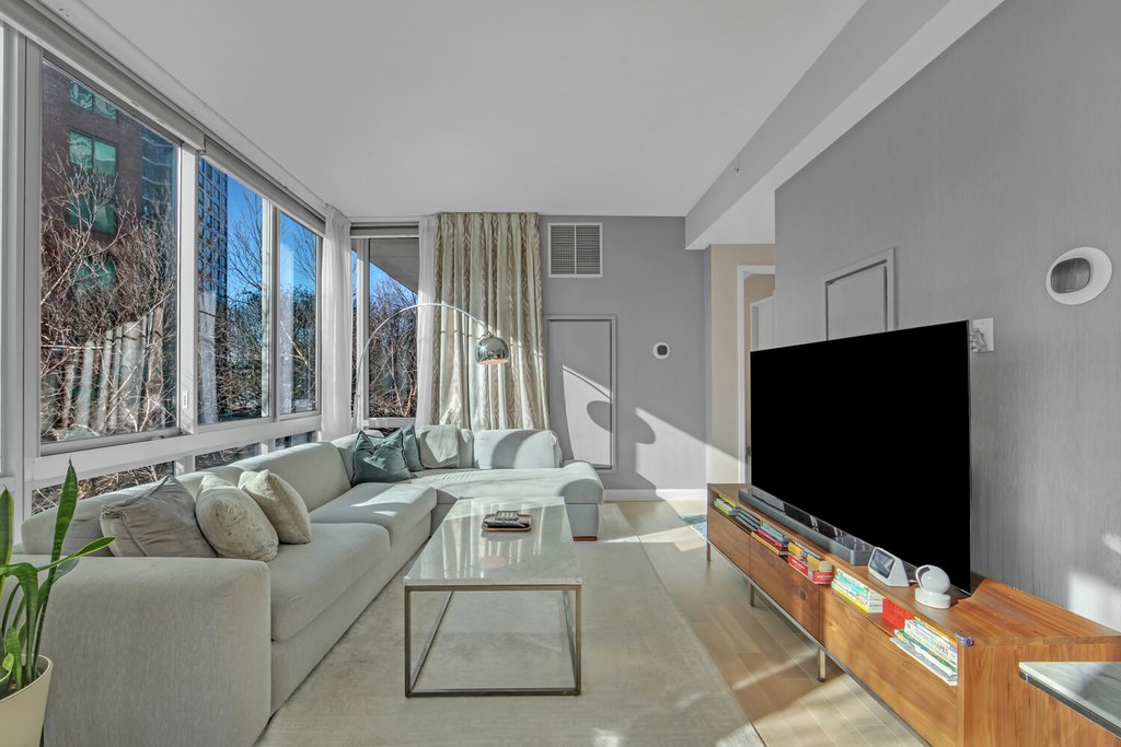46-30 Center Boulevard, Unit 211 photo 6