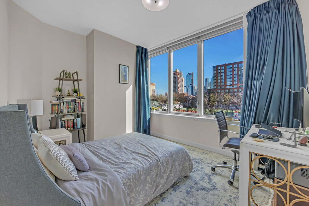 46-30 Center Boulevard, Unit 211 photo 12