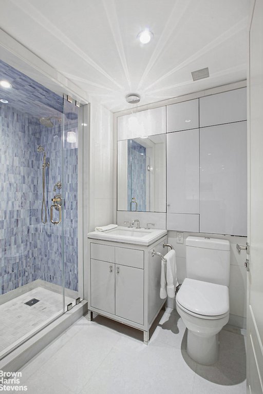 21 East 61st Street, Unit 5F photo 9