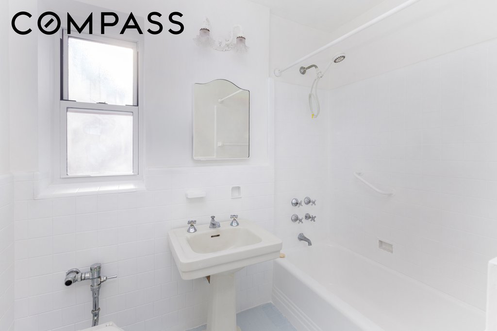 474 West 238th Street, Unit 4I photo 6
