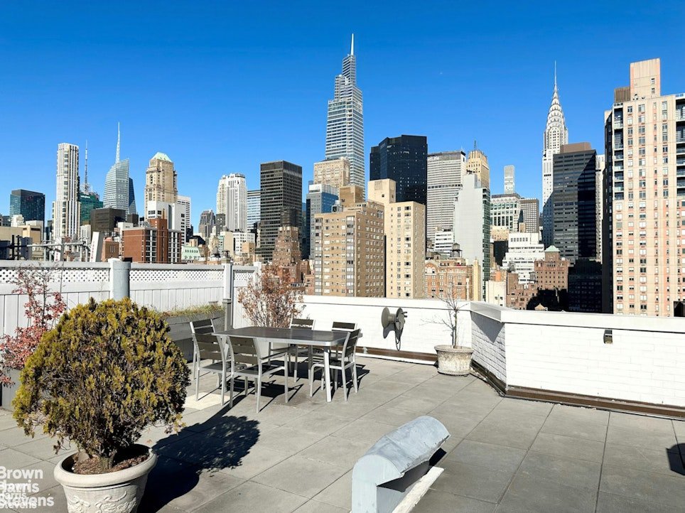 155 East 34th Street, Unit 15H photo 6