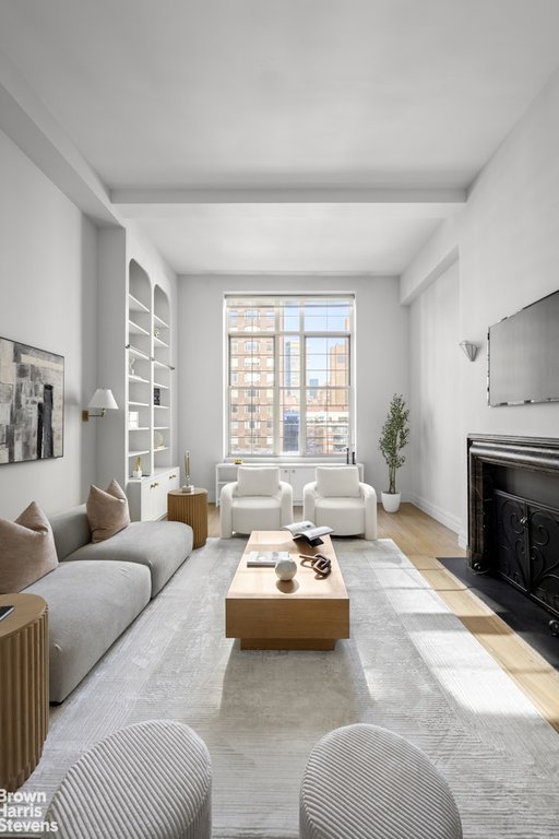 434 East 52nd Street, Unit 10E photo 2
