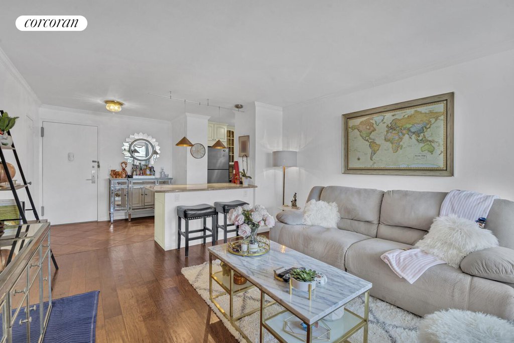 205 Third Avenue, Unit 15A photo 4