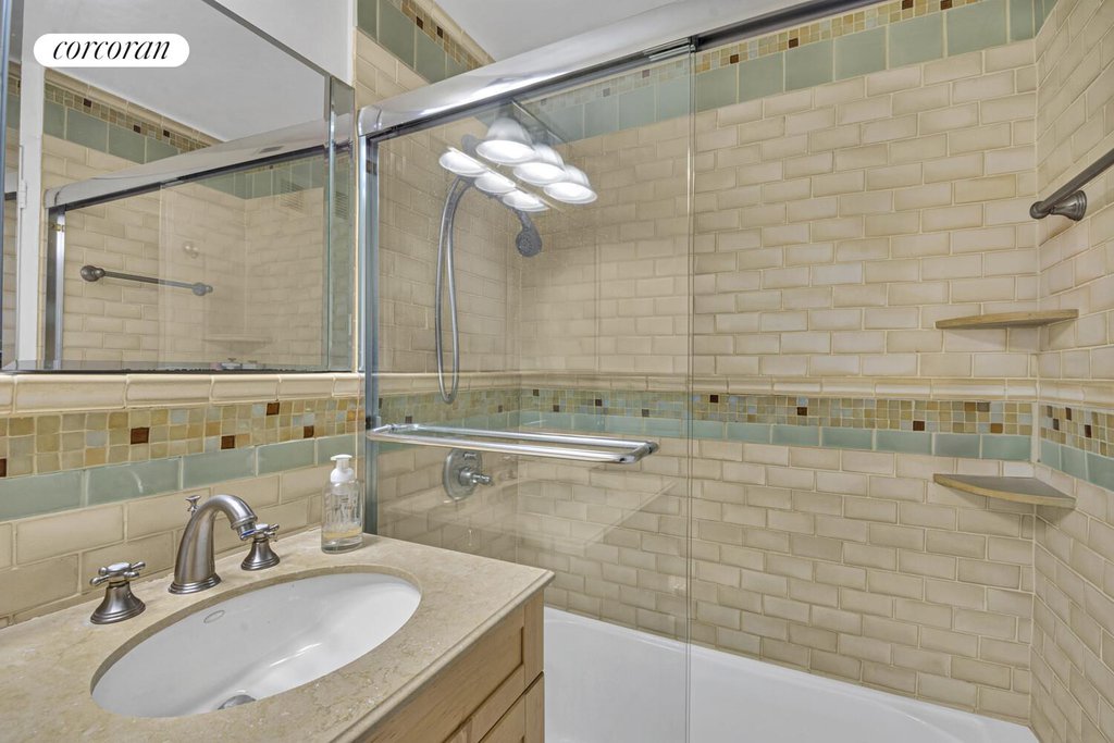 205 Third Avenue, Unit 15A photo 9