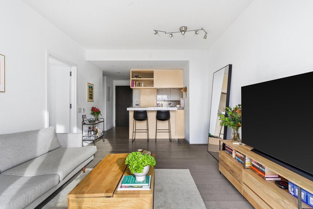 252 South Street #18B