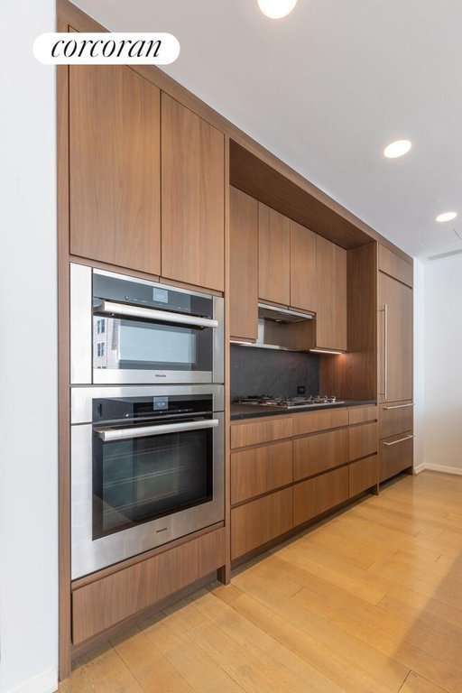 50 West Street, Unit 18A photo 5