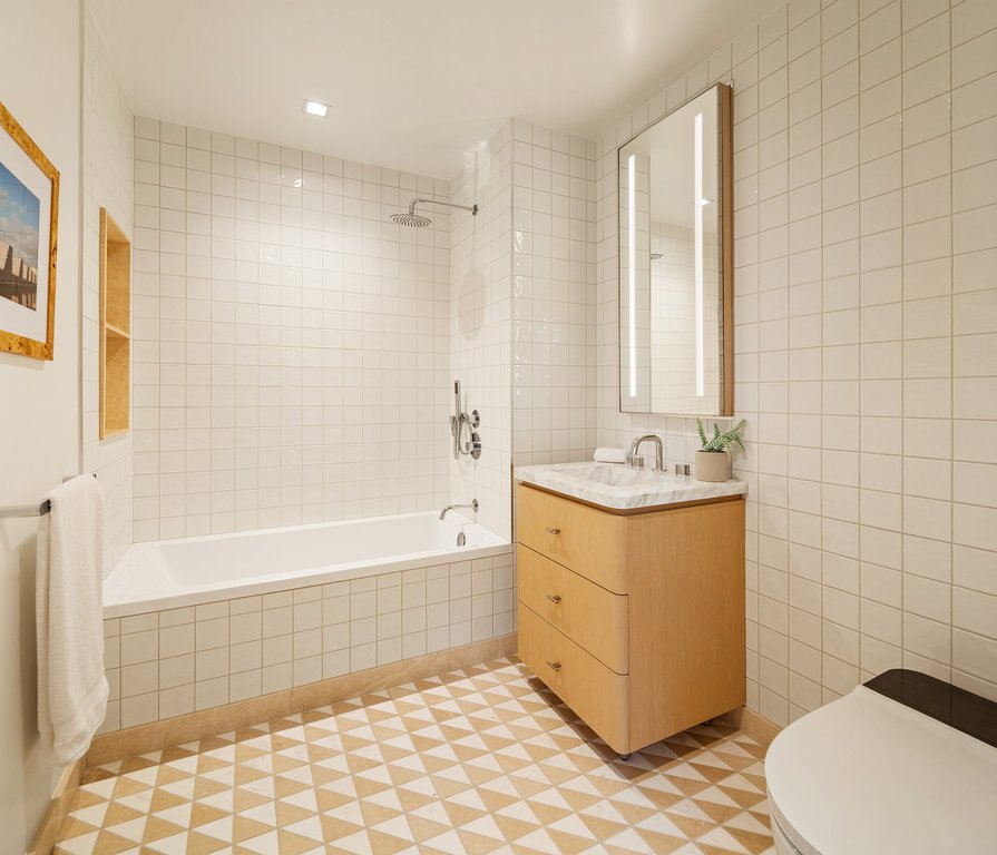 24-01 Queens Plaza North, Unit 1404 photo 9