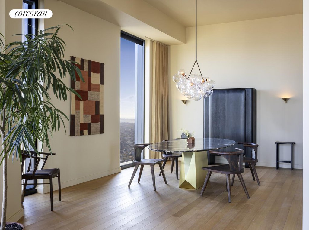 85 Fleet Street, Unit PH92 photo 5