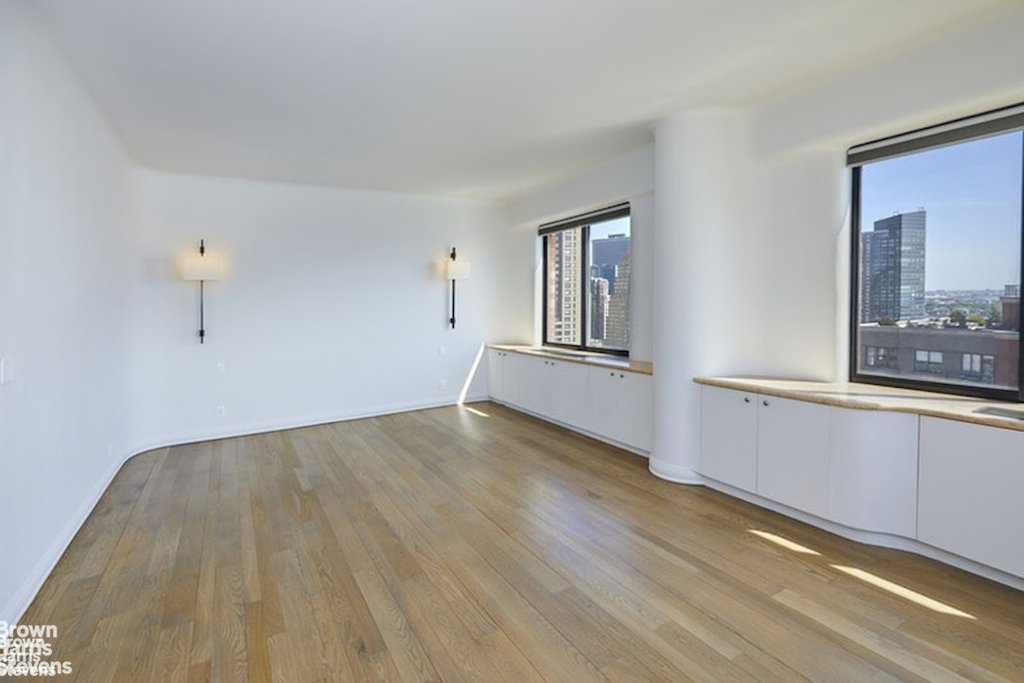 377 Rector Place, Unit PHB photo 9