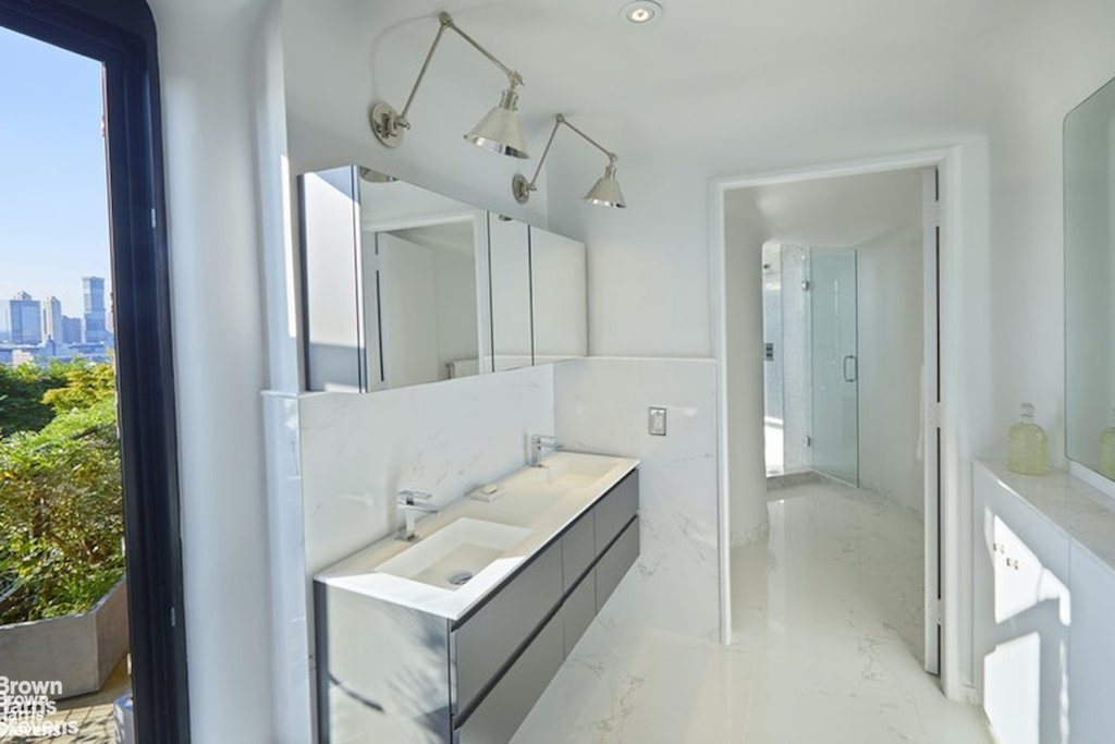 377 Rector Place, Unit PHB photo 11