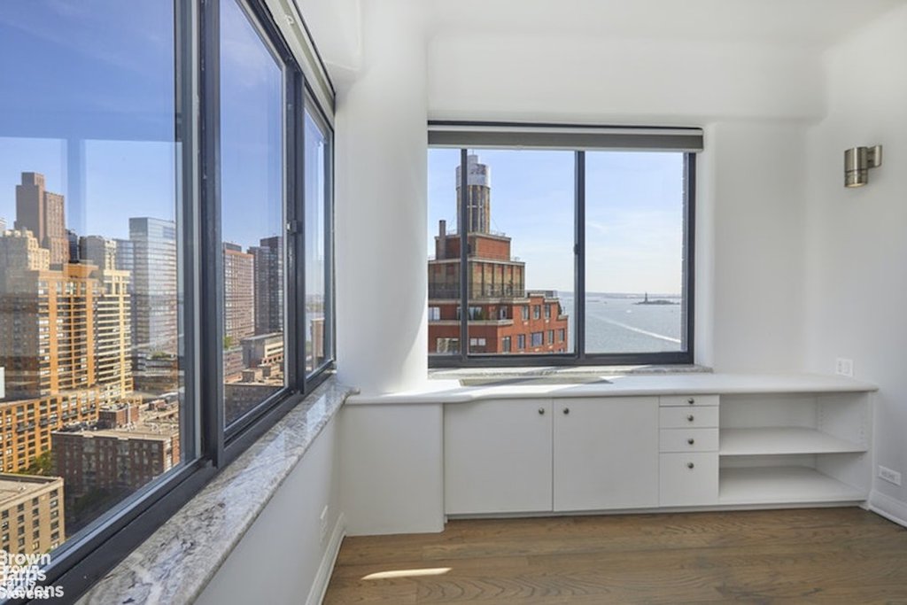 377 Rector Place, Unit PHB photo 26