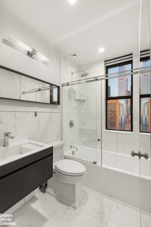 377 Rector Place, Unit PHB photo 27