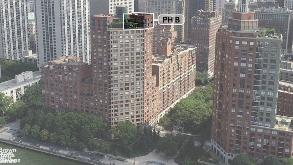 377 Rector Place, Unit PHB photo 28