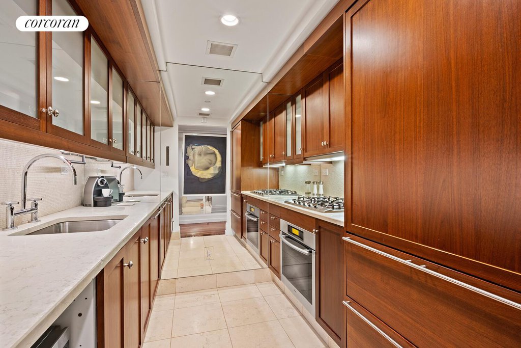 140 East 63rd Street, Unit 5F photo 4