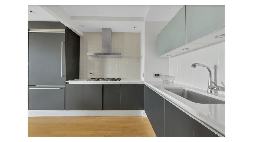 110 Central Park South, Unit 8B photo 10