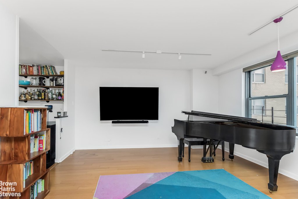 2500 Johnson avenue, Unit 15G photo 4