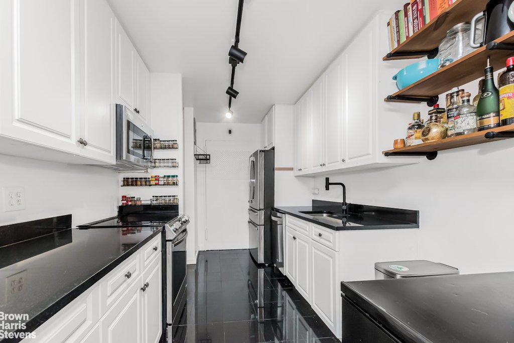 2500 Johnson avenue, Unit 15G photo 7