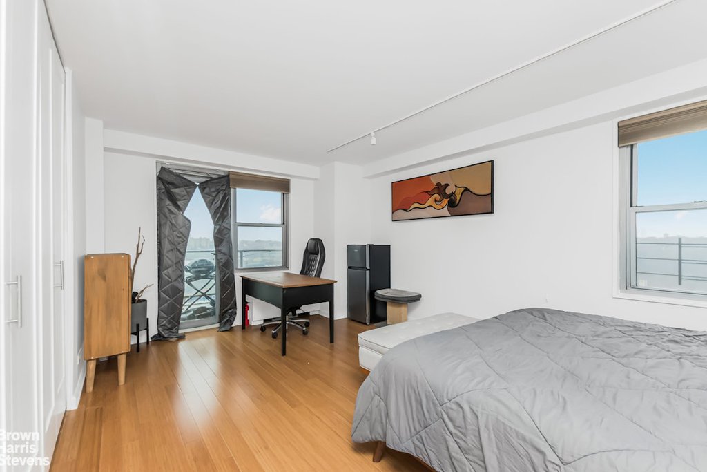 2500 Johnson avenue, Unit 15G photo 8