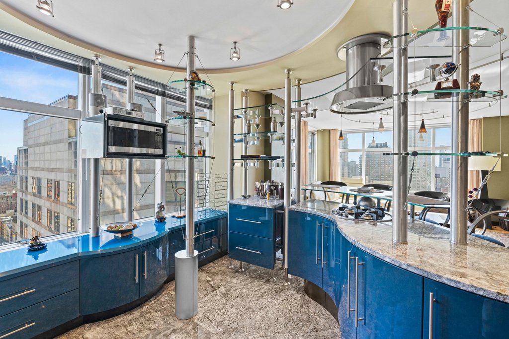 160 West 66th Street, Unit 34G photo 2
