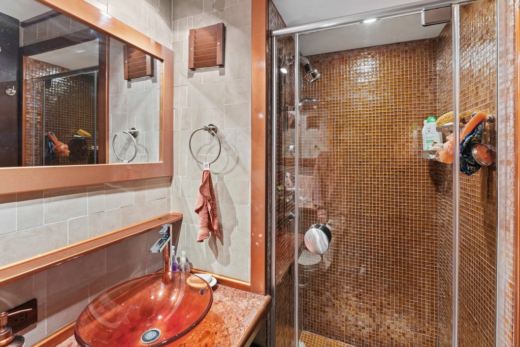 160 West 66th Street, Unit 34G photo 11
