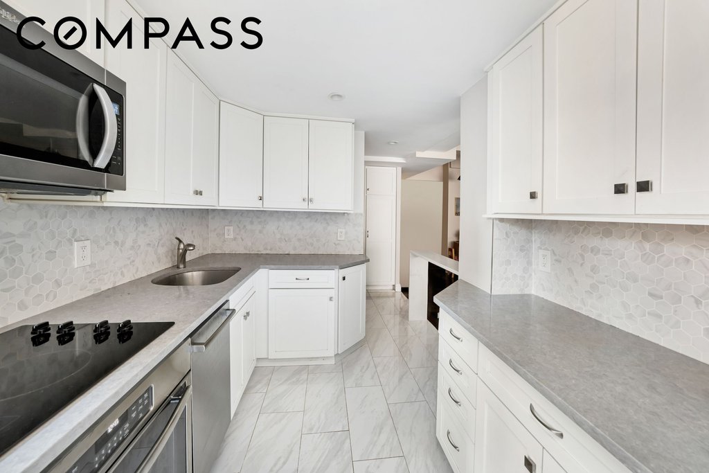 2 Tudor City Place, Unit 11KN photo 4