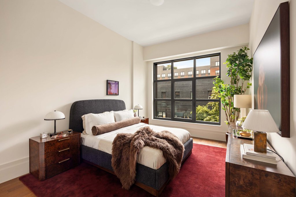 127 Kent Avenue, Unit 2B photo 5