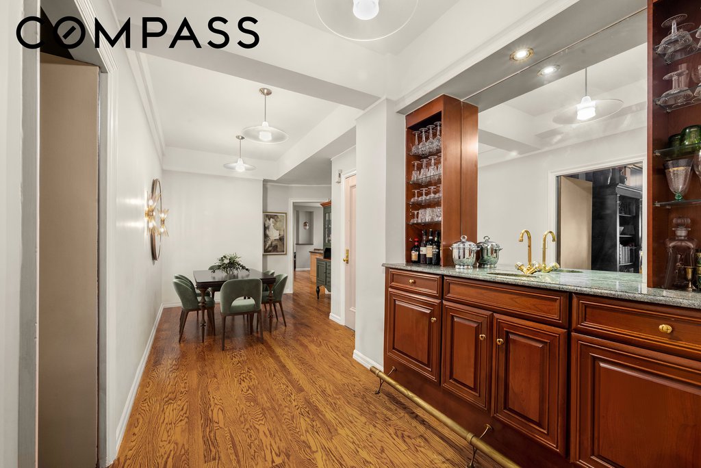 1016 Fifth Avenue, Unit 9A photo 8