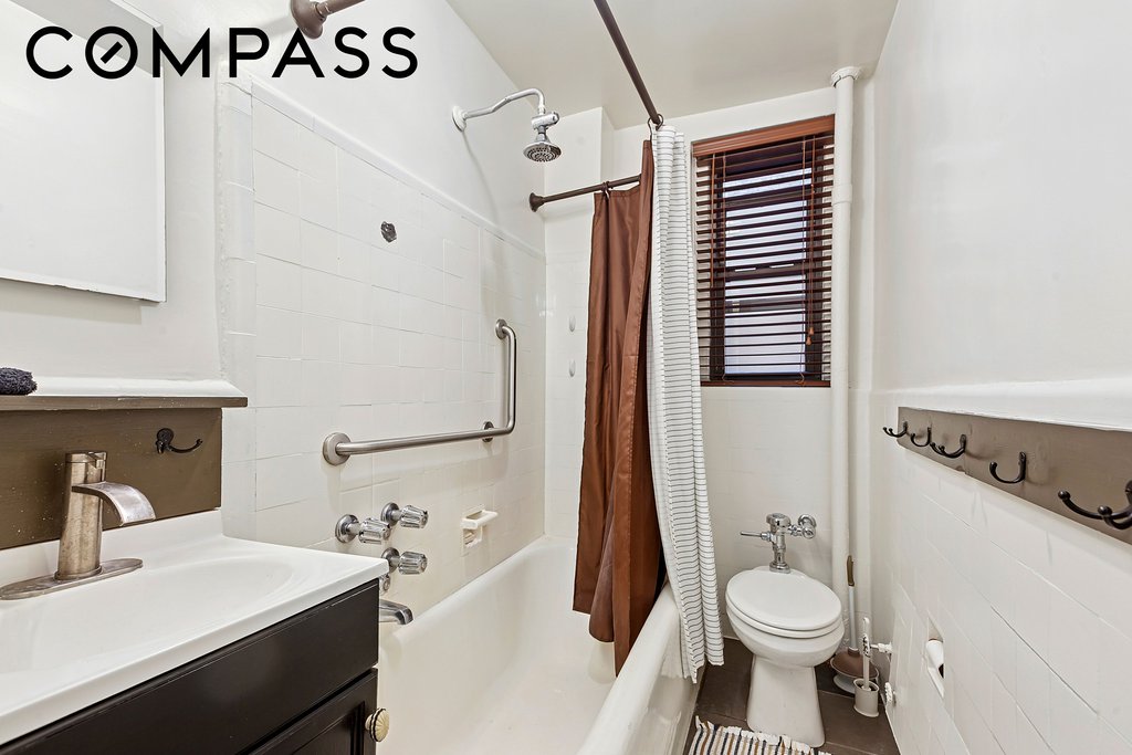 321 East 54th Street, Unit 6A photo 8