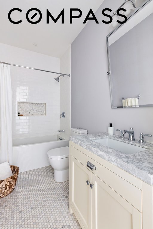 222 Park Avenue South, Unit 8D photo 11